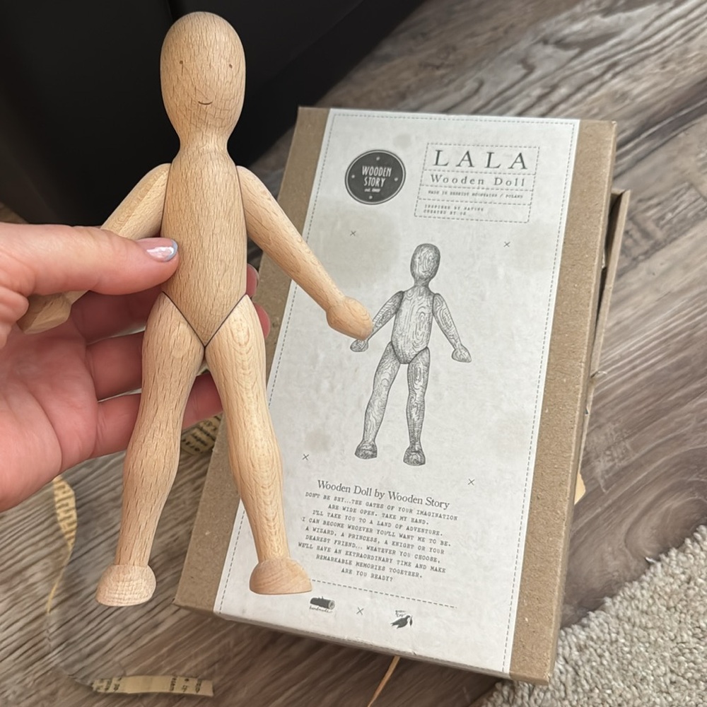 Wooden story doll - Picture 2 of 4